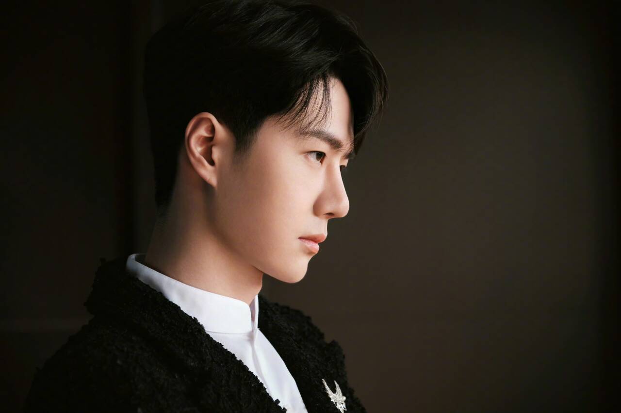 王一博亮相新劇風起洛陽的燃燈大典 /壹號娛樂