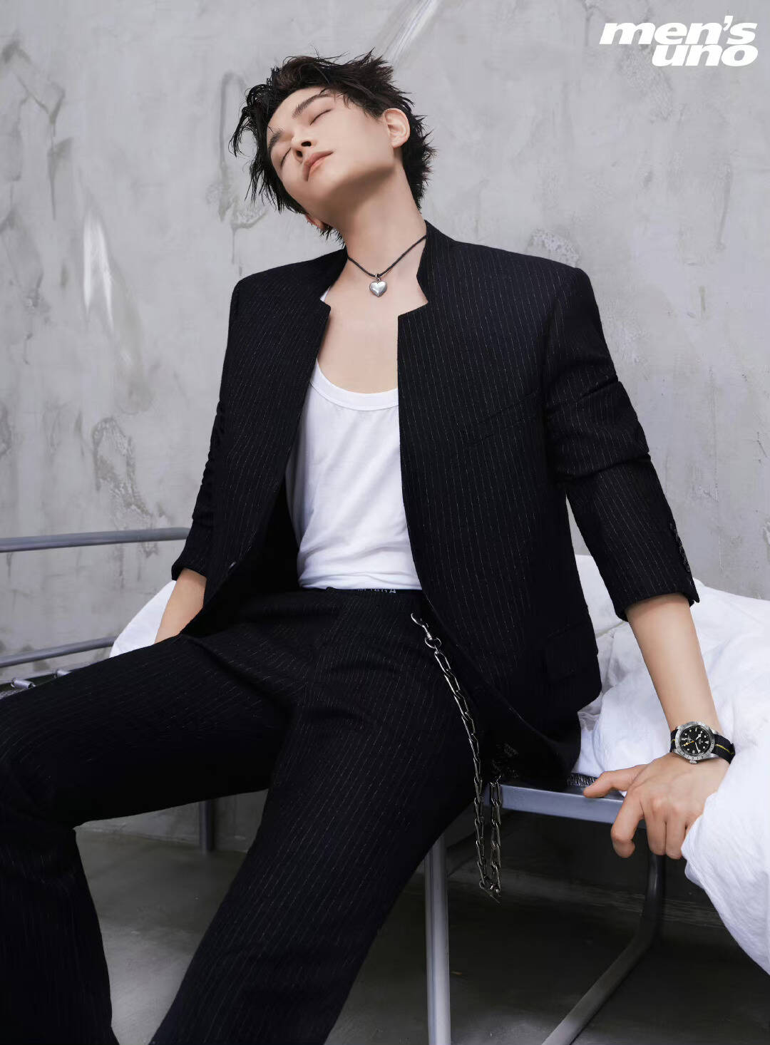 丁禹兮風(fēng)度8月雜志封面大片/壹號(hào)娛樂