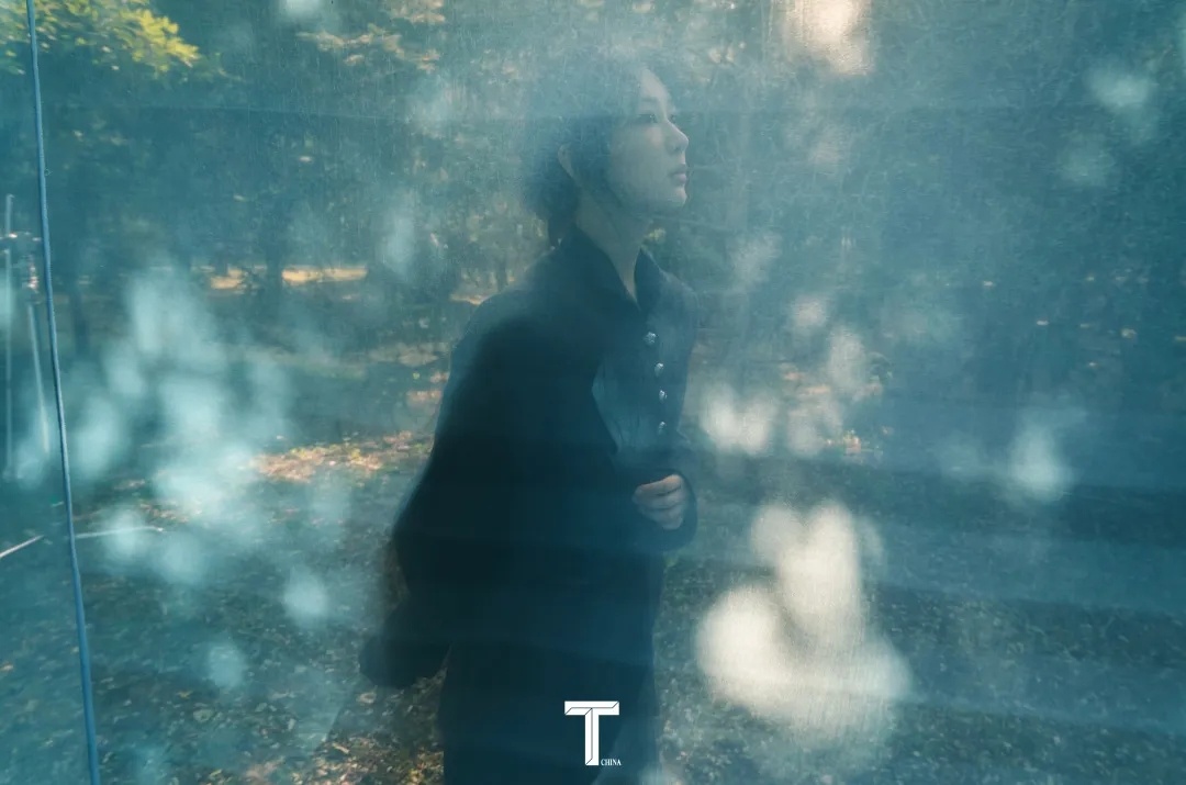 楊紫  感知明暗的流轉與交織/壹號娛樂